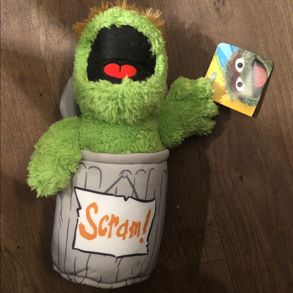 Oscar the Grouch Plush in Gray Trash Can - Green Sesame Street Stuffed Toy